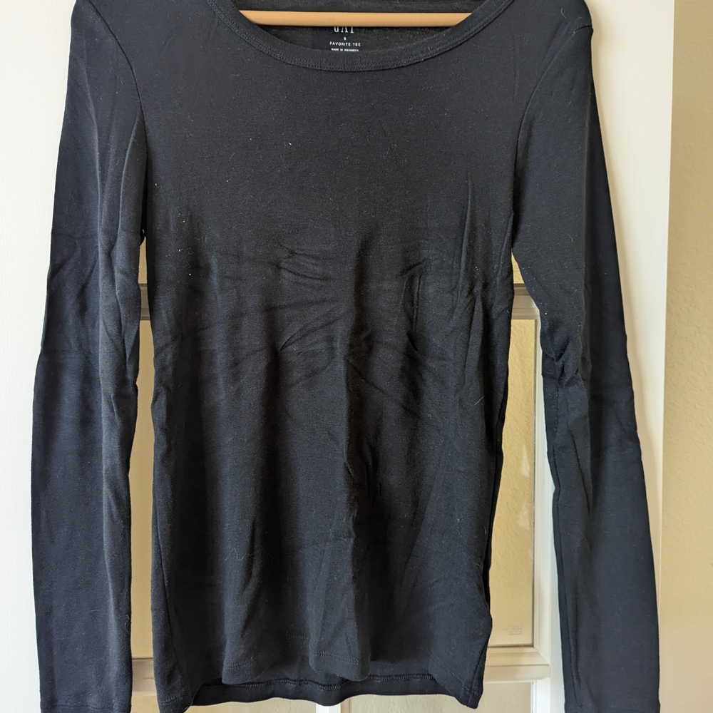 GAP Charcoal Long Sleeve Tee